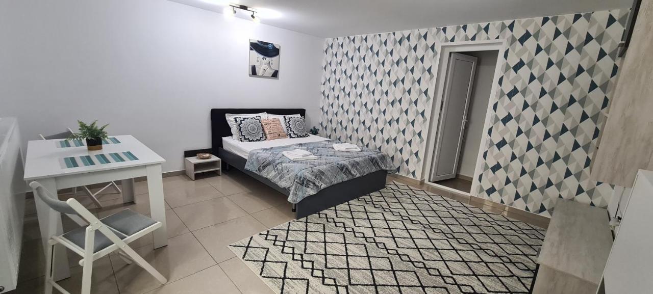 Seby Studio Constanţa Esterno foto